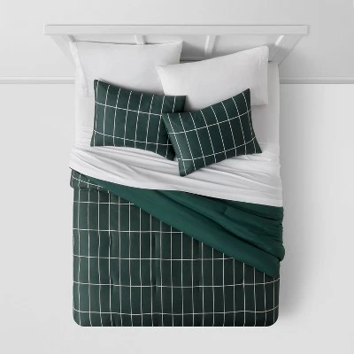 Grid Print Microfiber Reversible Comforter & Sheet Set Dark Green - Room Essentials™ 4 Grid Print Microfiber Reversible Comforter & Sheet Set Dark Green - Room Essentials™ - Image 2
