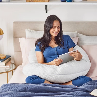 C-Shaped Pregnancy Pillow - Nüe By Novaform 3 C-Shaped Pregnancy Pillow - Nüe By Novaform