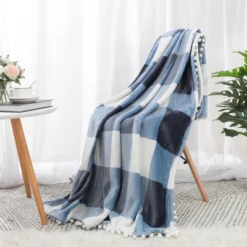 PiccoCasa Flannel Pom-Pom Tartan Checkered Fleece Throw Blanket 1Pc -Bedding Promotion GUEST 6a22dcc6 c2c7 4426 88ed 7b323f64e932