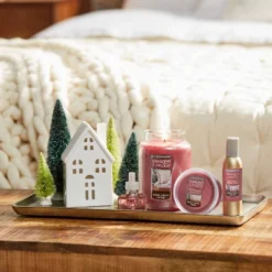 'Home Sweet Home' 22oz Original Large Jar - Yankee Candle -Bedding Promotion GUEST 77243a9c b7d3 40b7 82d8 067735060495