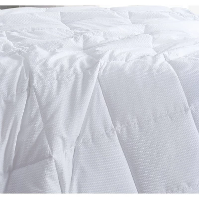 King Reversible Embossed Dot Seersucker Down Alternative Comforter - London Fog 6 King Reversible Embossed Dot Seersucker Down Alternative Comforter - London Fog - Image 4