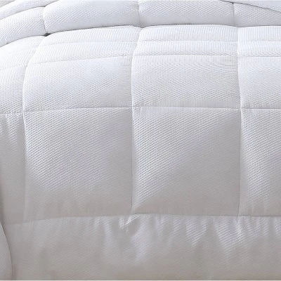 King Reversible Embossed Dot Seersucker Down Alternative Comforter - London Fog 3 King Reversible Embossed Dot Seersucker Down Alternative Comforter - London Fog