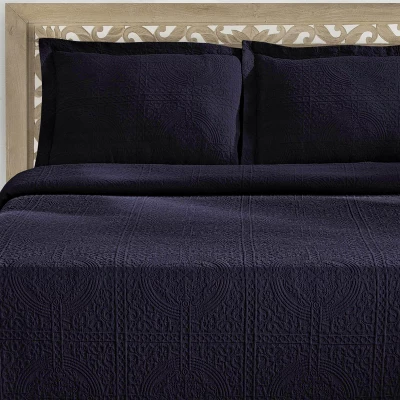 Medallion Jacquard Matelasse Cotton Bedspread Set By Blue Nile Mills 6 Medallion Jacquard Matelasse Cotton Bedspread Set By Blue Nile Mills - Image 4