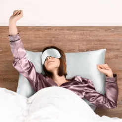 PiccoCasa 19 Momme Envelope Closure Silk Pillowcase Eye Cover Set -Bedding Promotion GUEST e2ab02fb 321e 42cd ab4b 15a4326a290c