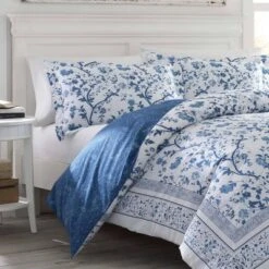 Charlotte Reversible Duvet Cover Set Blue - Laura Ashley -Bedding Promotion GUEST ede4fc59 b350 495f 932a 0b72009ddb9f