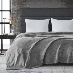 Kenneth Cole Reaction Kcr Solid Blanket -Bedding Promotion GUEST ee0fd7c4 32ac 4267 9058 1f24cde359e3