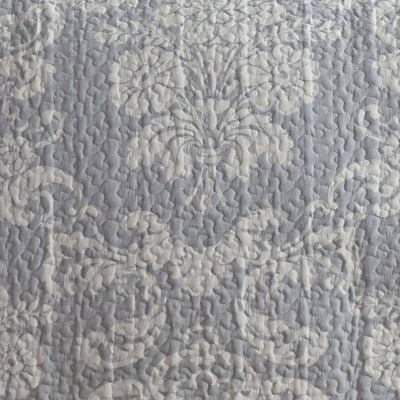 Venetia Reversible Quilt Set - Laura Ashley 6 Venetia Reversible Quilt Set - Laura Ashley - Image 4